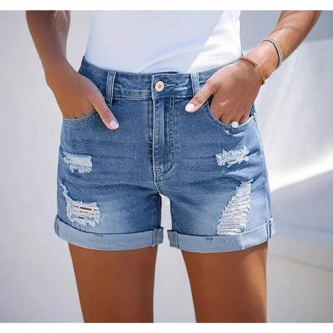 Damen kurze Destroyed Denim-Shorts im lässigen Look mit umgeschlagenen Säumen und stylischen Rissdetails