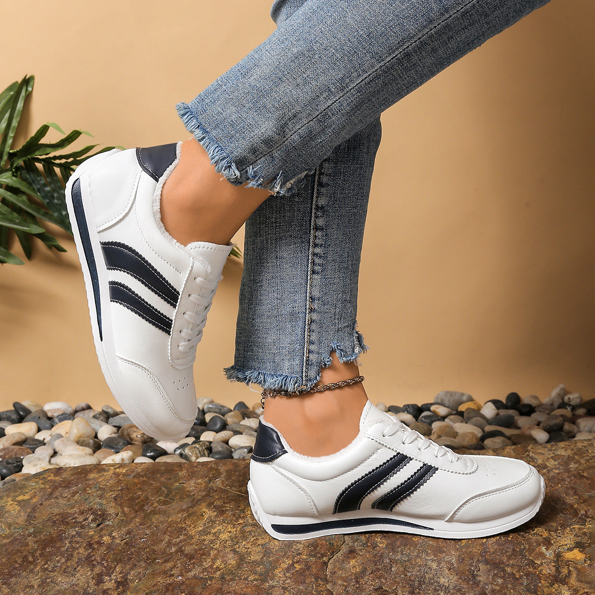 Damen Sportliche Sneakers im Retro-Design mit komfortabler Dämpfung R&B