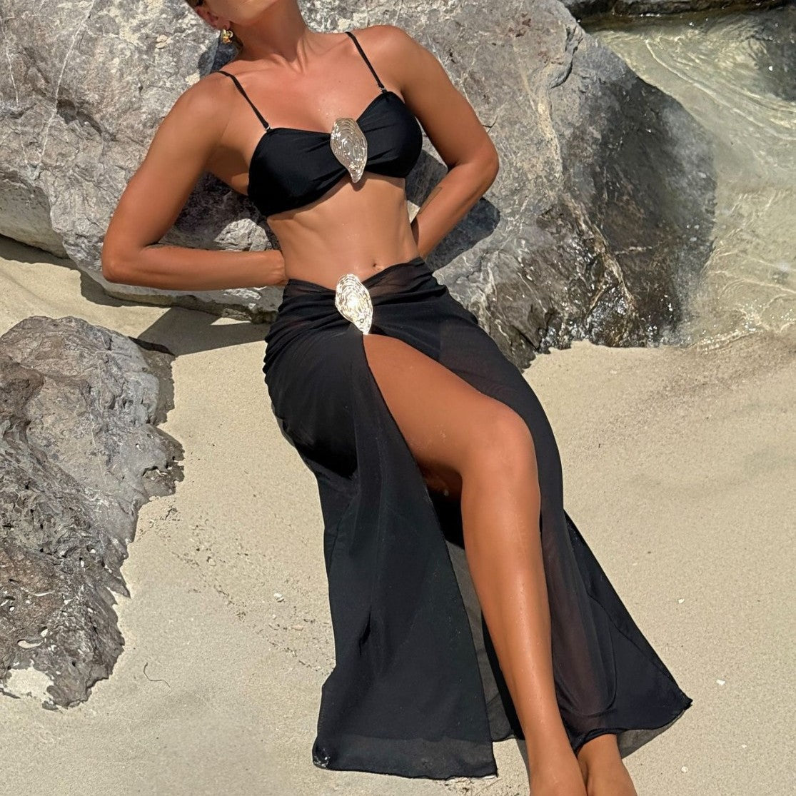 Damen Eleganter Bikini mit hohem Beinausschnitt und glamourösem Wickelrock R&B