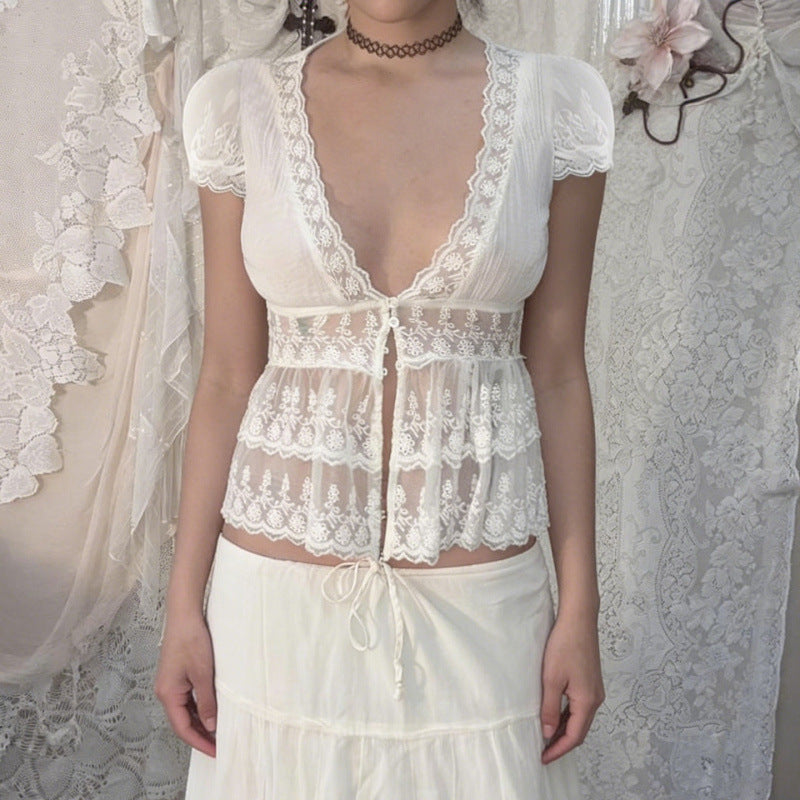 Damen Spitzenbluse mit Rüschendetails und tiefem V-Ausschnitt R&B