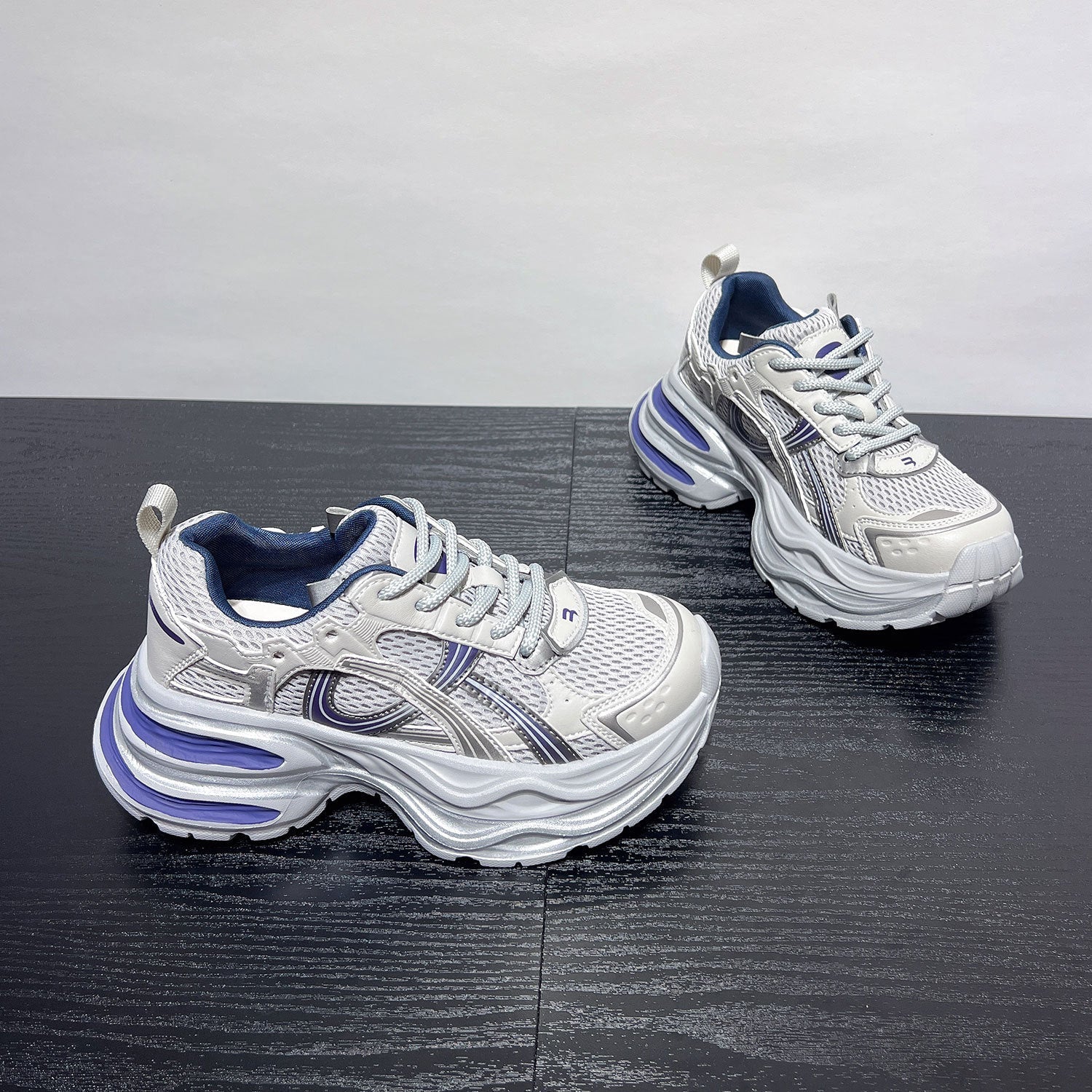 Damen Sportliche Lauf-Sneaker mit dämpfender Sohle und atmungsaktivem Obermaterial R&B