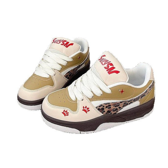 Damen Urbaner Sportlicher Sneaker mit kreativen Akzenten R&B