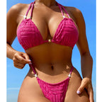 Damen Triangel-Bikini mit strukturiertem Obermaterial und goldenen Akzenten