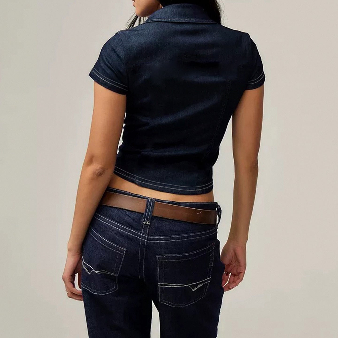 Damen Stylisches Jeanshemd mit taillierter Passform und kurzen Ärmeln R&B