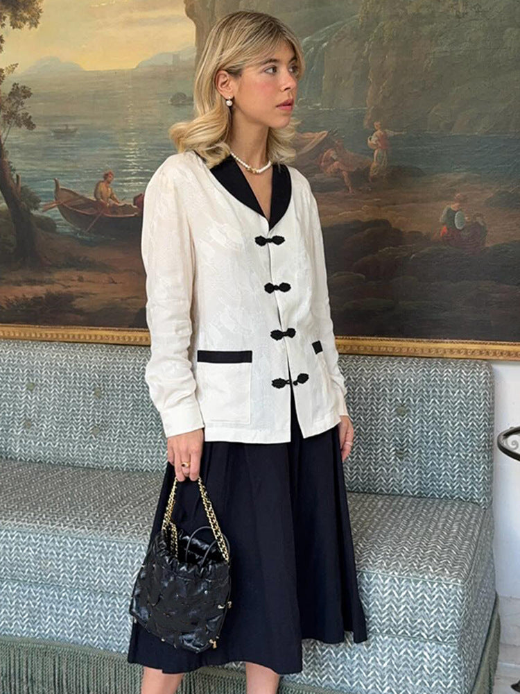 Damen Leichte Blazerjacke mit dekorativen Knöpfen und eleganten Taschen R&B