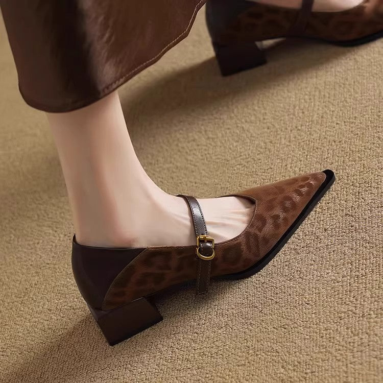 Damen elegante Pumps mit modischem Riemchen und klassischem Schnitt R&B
