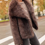 Damen Luxuriöse Kunstfelljacke mit voluminösen Ärmeln und breitem Revers R&B