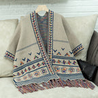 Damen stilvolle Poncho mit buntem Ethnomuster