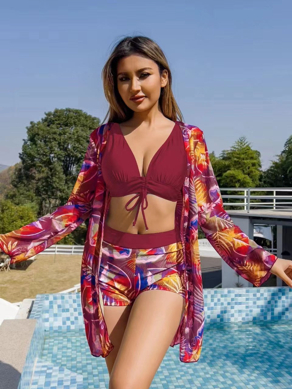 Damen Bikini-Set mit floralem Wickeloberteil und bequemen Shorts R&B