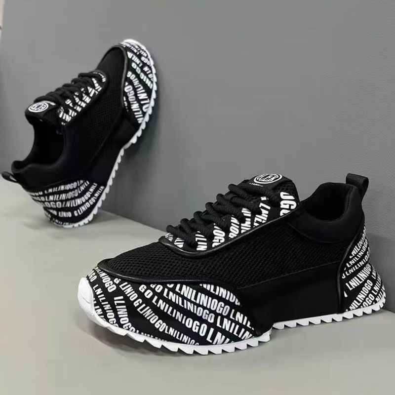 Damen Sportliche Sneakers mit markantem Schriftzug EB