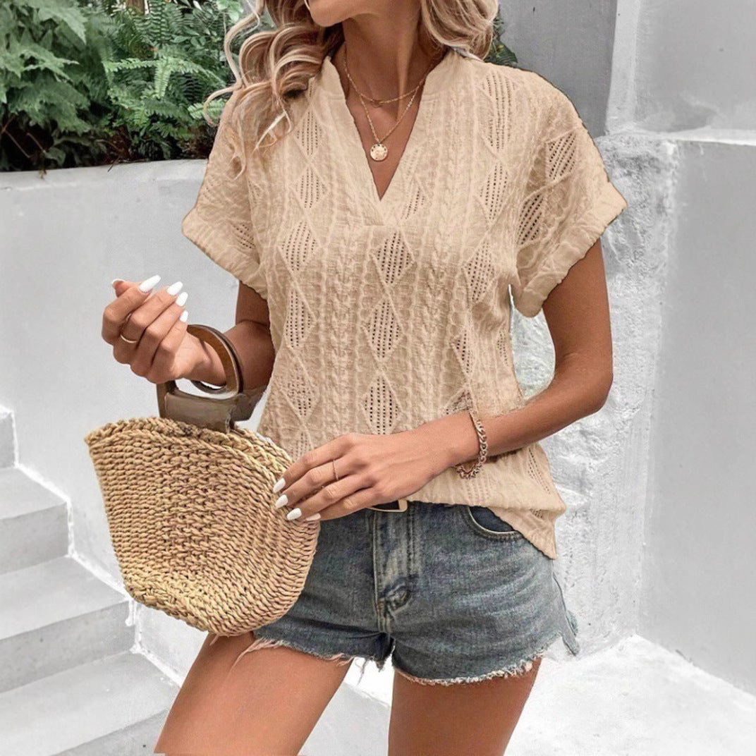 Damen Luftiges Kurzarmshirt mit raffinierten Lochdetails R&B