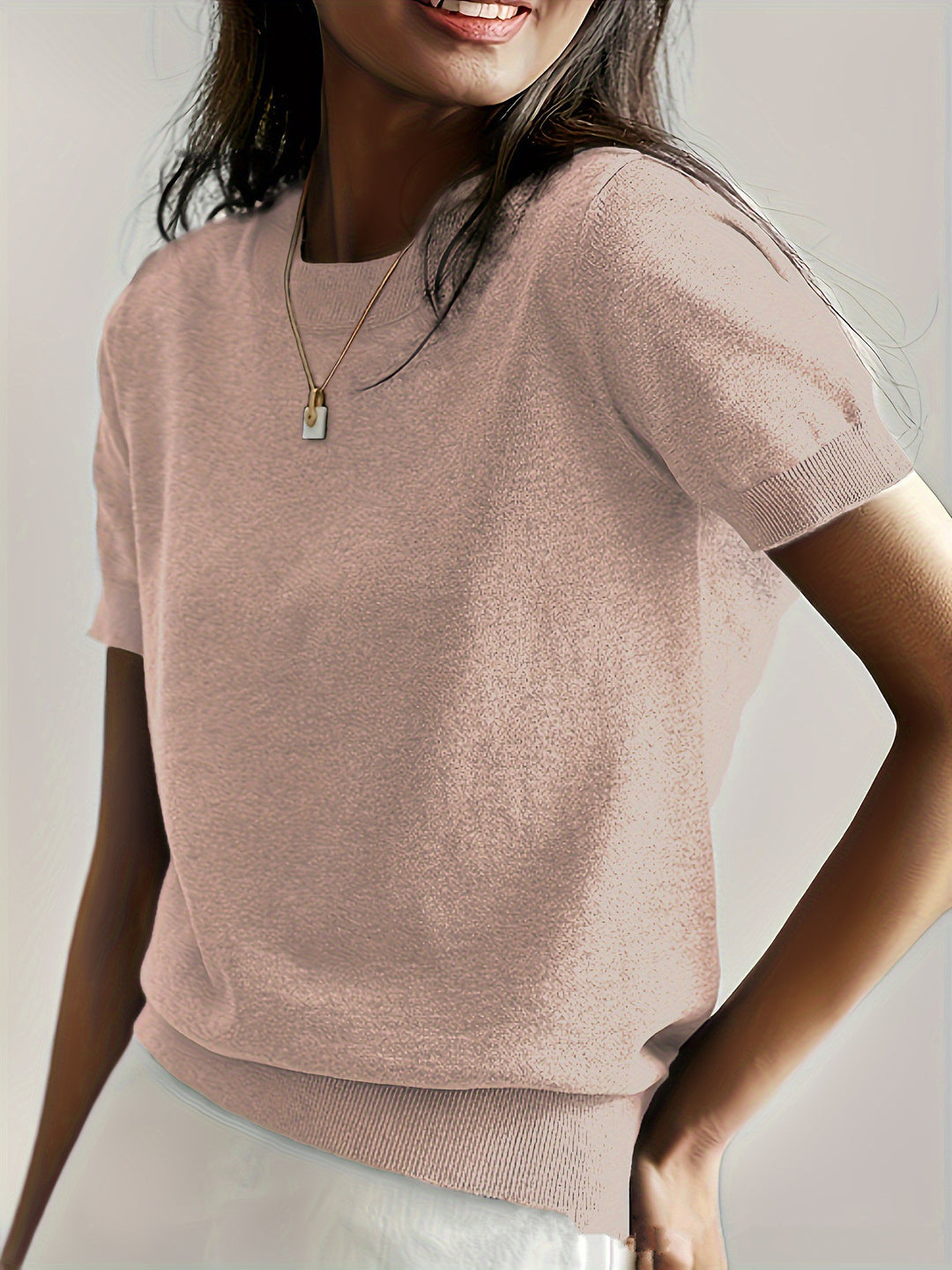 Damen Feinstrickpullover mit Kurzarmiger Silhouette und Weich Fließendem Material R&B