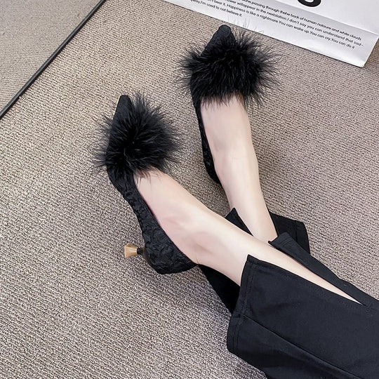 Damen elegante Pumps mit dekorativem Flausche-Akzent R&B