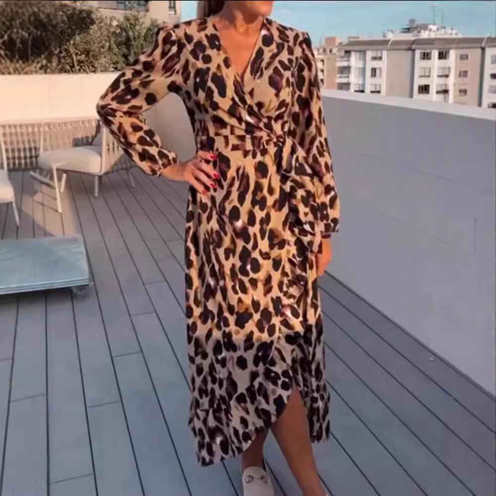 Damen Wickelkleid mit elegantem Leopardenmuster und voluminösen Ärmeln Heidi-Mode