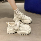 Damen Sneakers mit futuristischem Design und dämpfender Komfortsohle