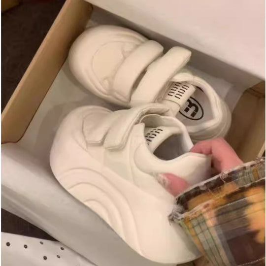 Damen Sportliche Plateau Sneakers mit verstellbarem Klettverschluss R&B
