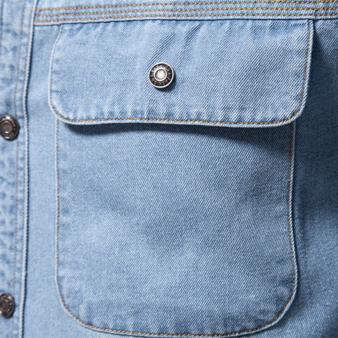 Herren Denim Hemd mit zwei Brusttaschen und modischem Schnitt