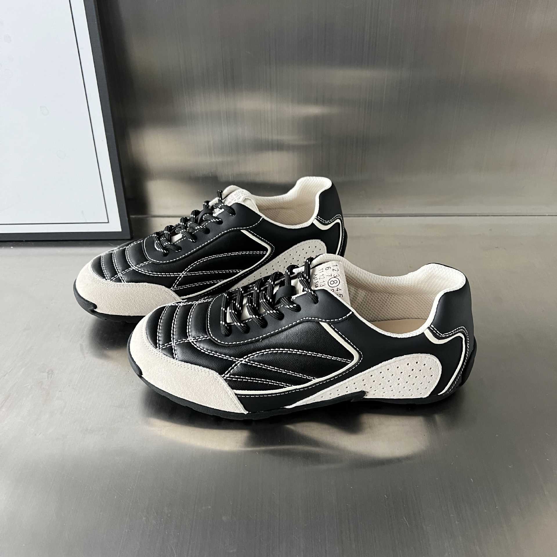 Damen Komfortable Freizeitsneaker mit atmungsaktiver Mesh-Oberfläche und dämpfendem Fußbett R&B