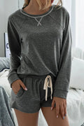 Damen Freizeit-Loungewear Set mit langärmligem Oberteil und kurzen Shorts