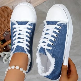 Damen Sneaker mit floralem Skull-Design und kuscheligem Futter R&B
