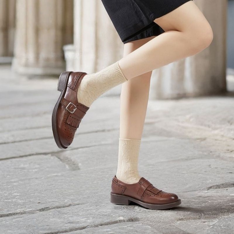 Damen Brogues mit verziertem Riemen R&B
