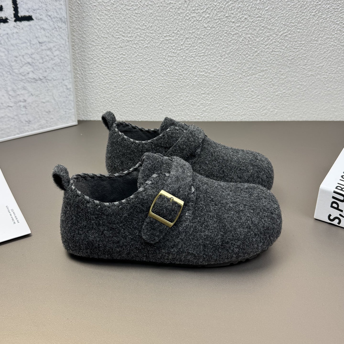 Damen Filzclogs mit dekorativem Schnallenverschluss R&B