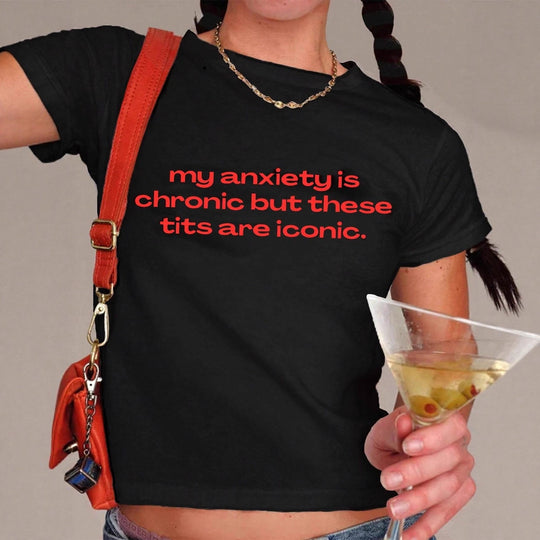 Damen Crop-T-Shirt mit inspirierendem Schriftzug und figurbetontem Schnitt R&B