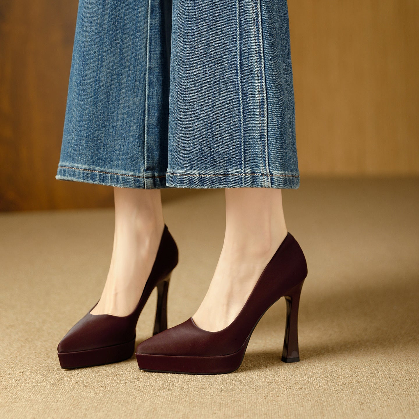Damen Elegante Plateau-Pumps mit transparenter Absatzgestaltung