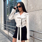 Damen Modische Kunstlederjacke mit taillierter Silhouette und trendy Gürtel R&B