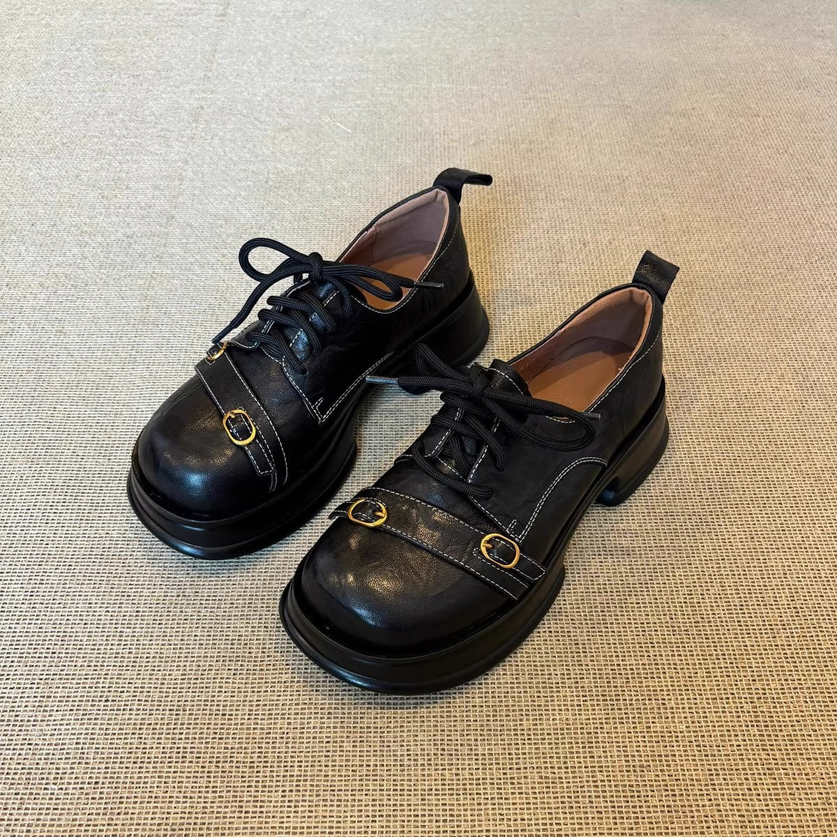 Damen modische Schnürschuhe mit einzigartigem Design und komfortabler Sohle R&B
