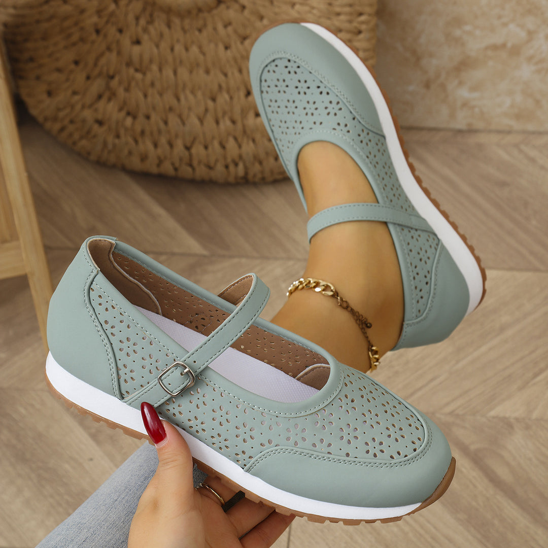 Damen Ballerinas mit elegantem Riemen und perforierter Oberflächenstruktur R&B
