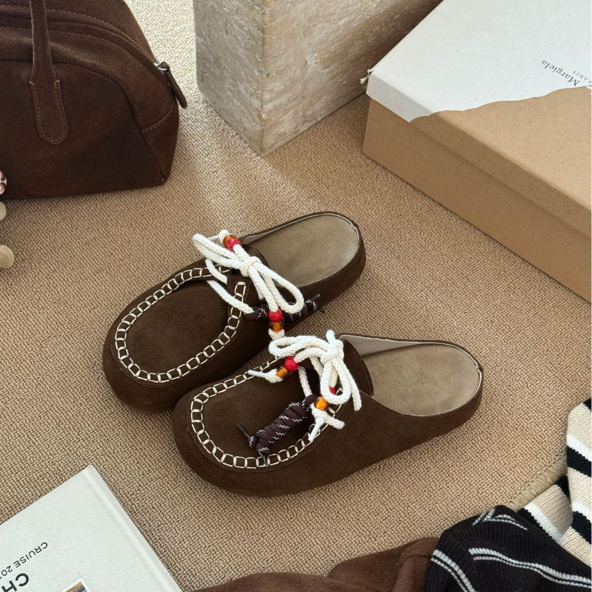 Damen Mokassins mit auffälligem Schnürdesign und komfortabler Innensohle