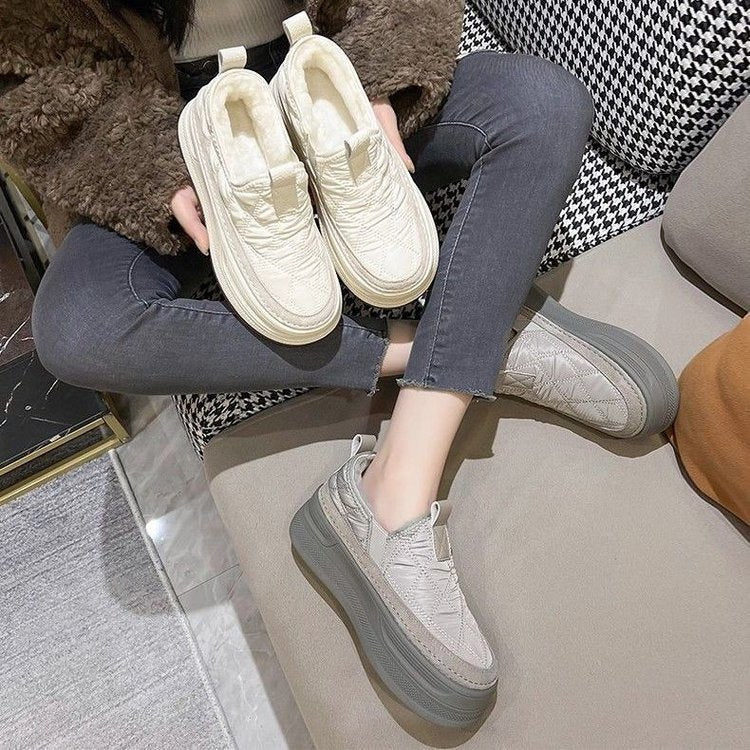 Damen Bequeme Slip-On Sneakers mit isolierendem Innenfutter und rutschfester Sohle R&B