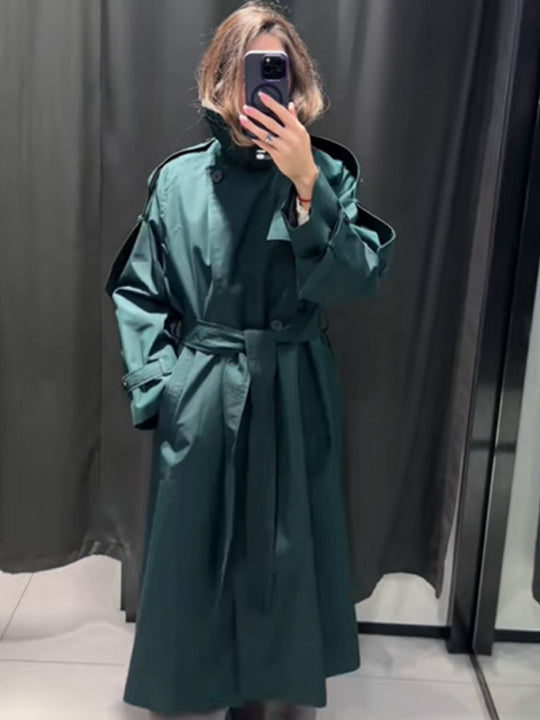 Damen Trenchcoat mit modernen Details und breitem Revers R&B