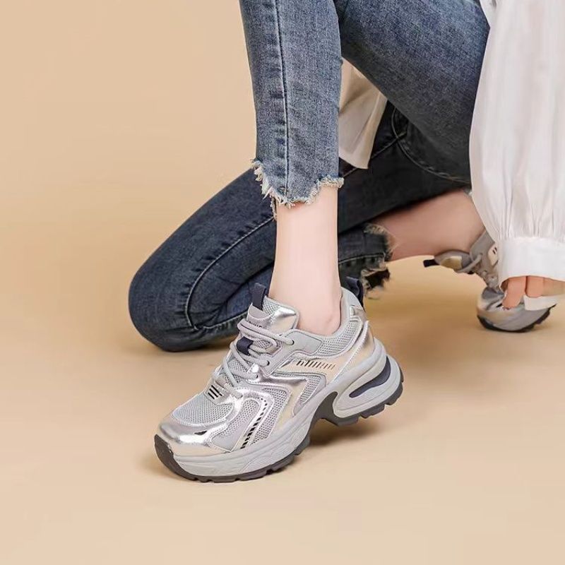 Damen modische Sneakers mit reflektierendem Obermaterial und innovativer Dämpfung R&B