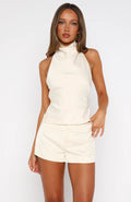 Damen Eleganter Kurzarm-Haltertop mit hochgeschlossenem Kragen und passendem Shorts R&B