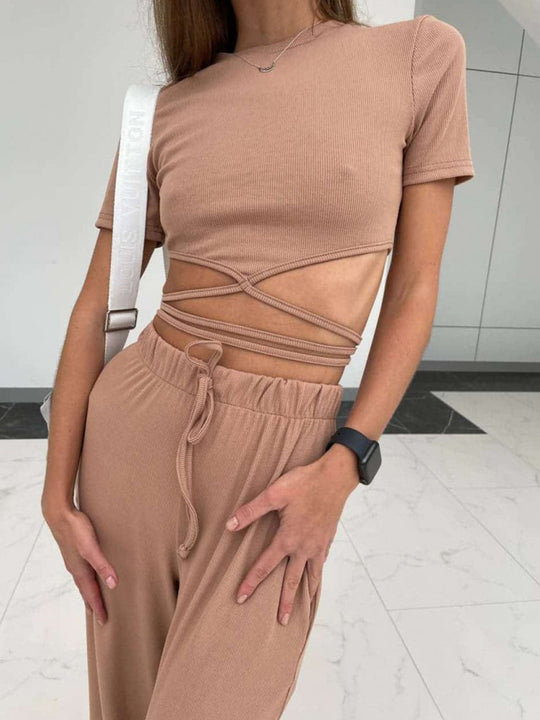 Damen sportliches Cropped-Oberteil mit verspieltem Schnitt und einzigartigem Banddesign R&B