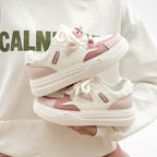 Damen Chunky Sneakers mit trendigem Design und atmungsaktiver Mesh-Oberfläche