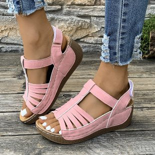 Damen Wedge-Sandalen mit elegantem Riemen und luftiger Zehenöffnung R&B