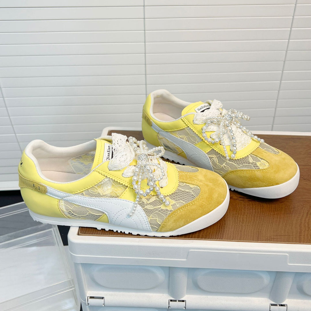 Damen Sneakers mit eleganten Spitzeneinsätzen und modischen Perlenverzierungen R&B