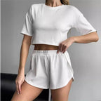 Damen Sportliches Set mit kurzem Oberteil und Shorts R&B