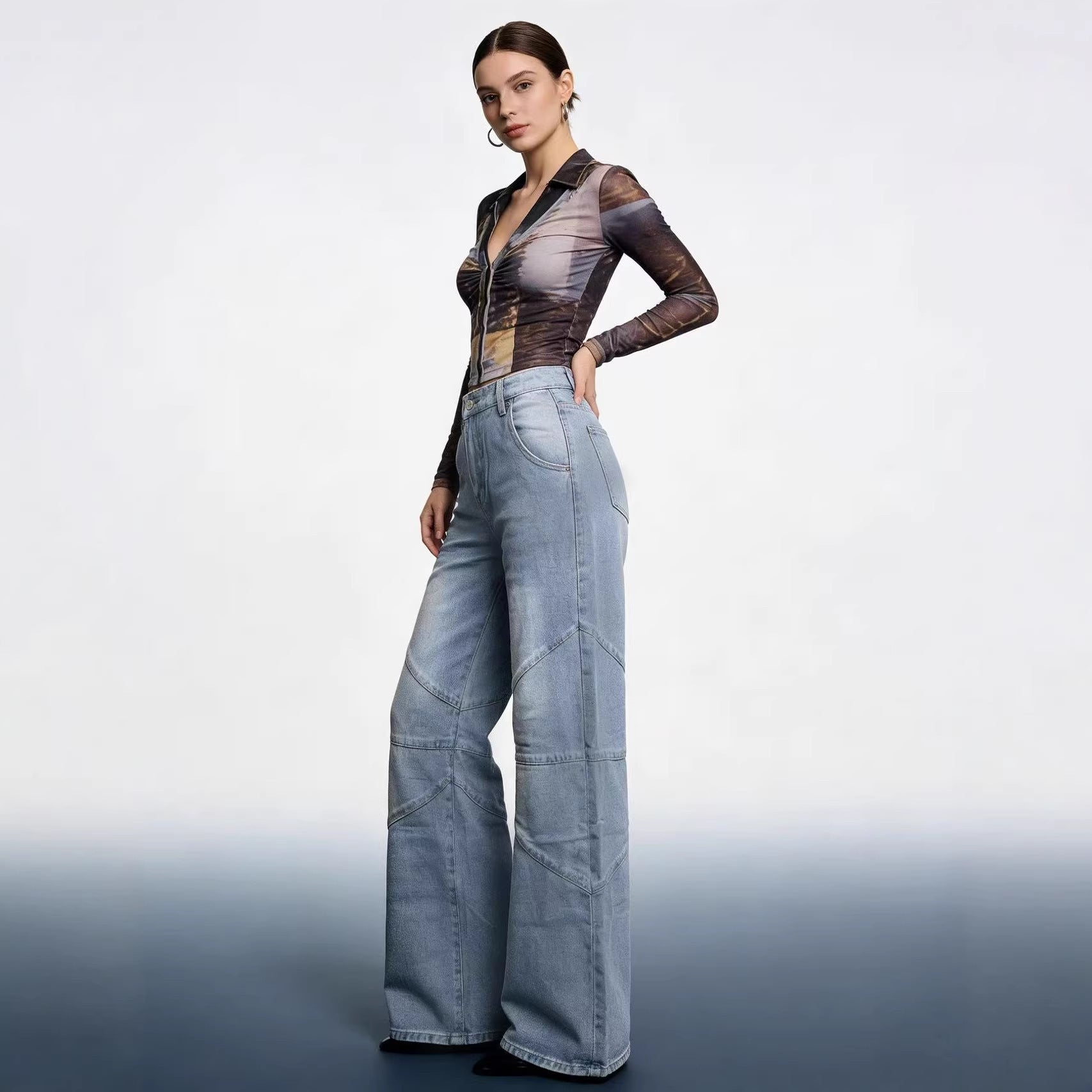 Damen Weite Denim-Hose mit asymmetrischen Nähten