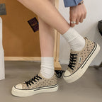 Damen Freizeit Sneakers mit gepolsterter Innensohle und punktemuster R&B
