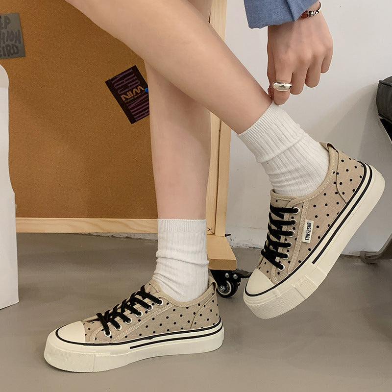 Damen Freizeit Sneakers mit gepolsterter Innensohle und punktemuster R&B