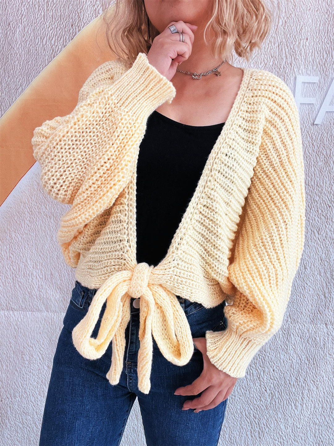 Damen Strickjacke mit verspieltem Bindegürtel und voluminösen Ärmeln R&B