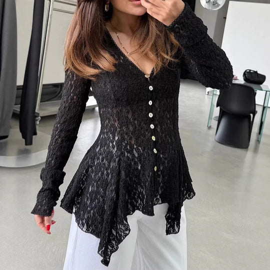 Damen romantische Spitzenbluse mit asymmetrischem Saum und Knopfdetails R&B