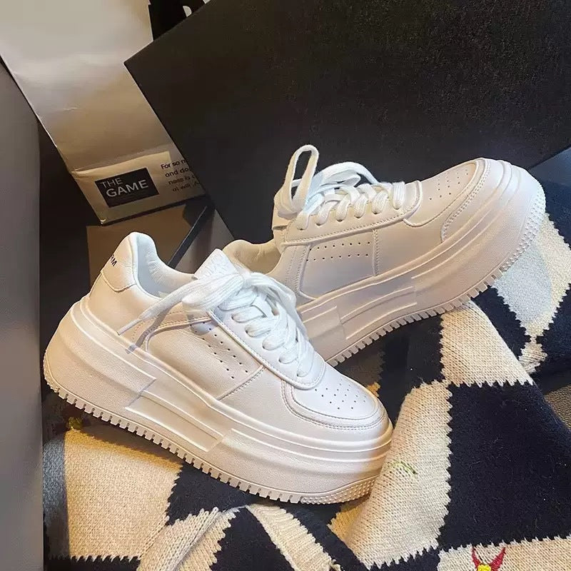 Damen Plateausneaker mit trendigem Design und optimalem Tragekomfort