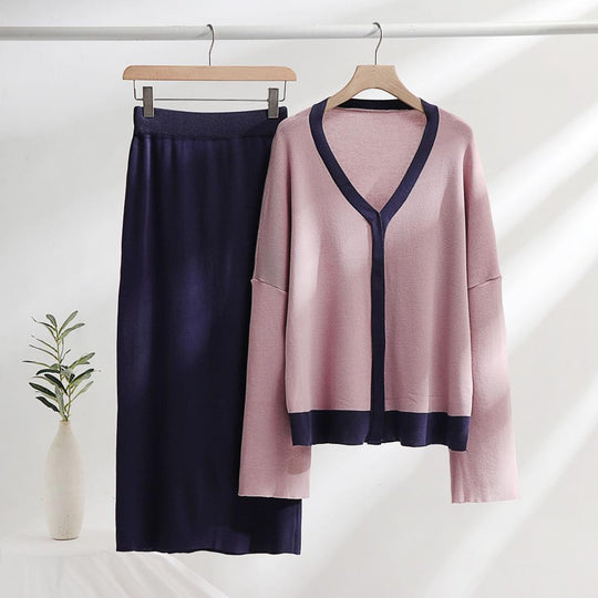 Damen elegantes Strick-Kombinationsset mit tiefem V-Ausschnitt und Kontrastdetails R&B
