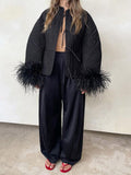 Damen trendige Steppjacke mit voluminösen Federn R&B