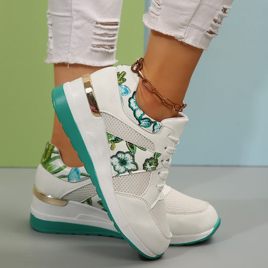 Damen modische Plateausneakers mit floralen Applikationen R&B
